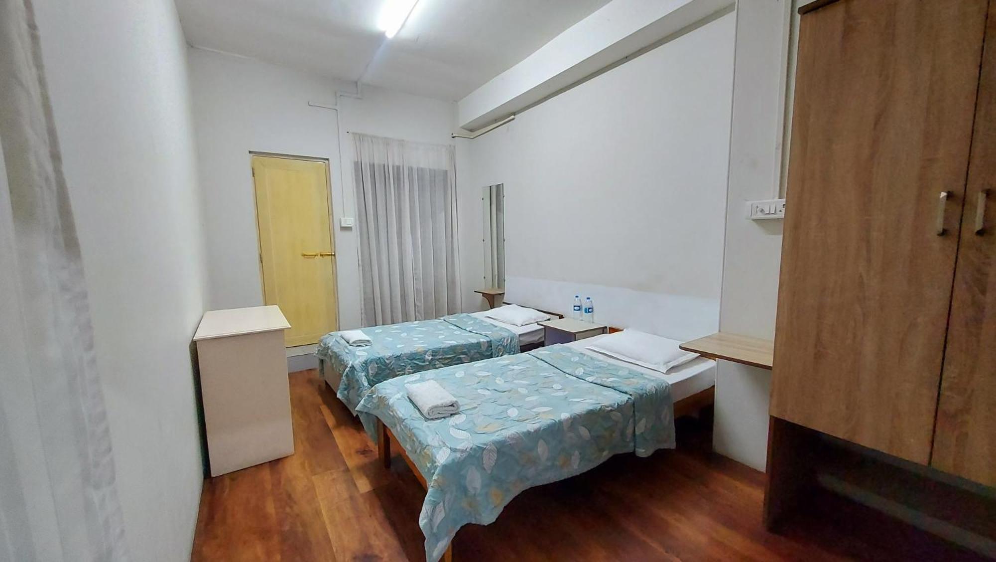 Hotel Dinthar Zara ไอซอล ภายนอก รูปภาพ