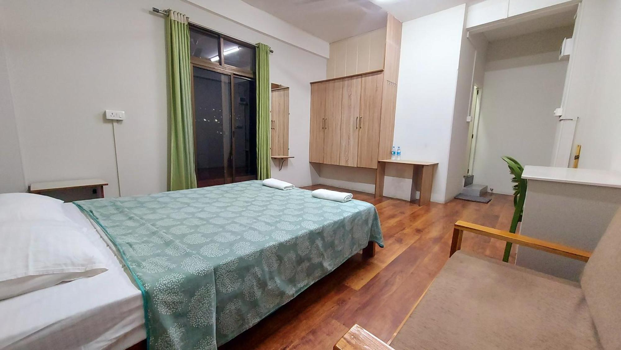 Hotel Dinthar Zara ไอซอล ภายนอก รูปภาพ